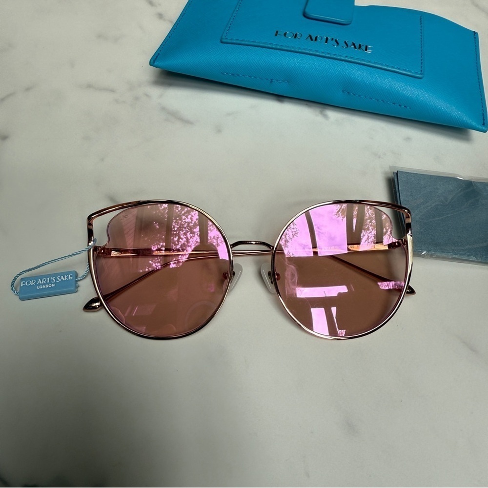 For Art’s Sake Cat Blush Rose Gold Sunglasses - Picture 4 of 7
